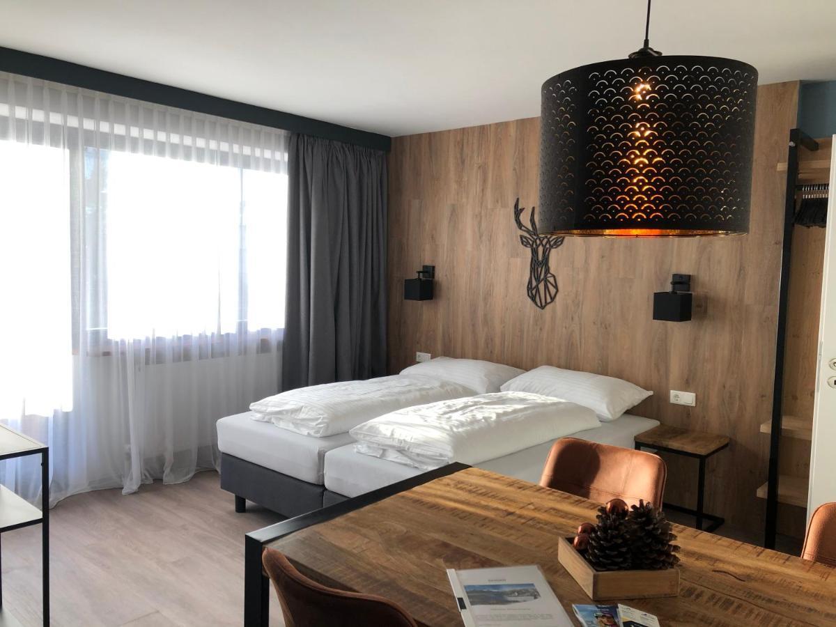 Dahoam By Sarina - Village Appartements Zell am See Exterior foto